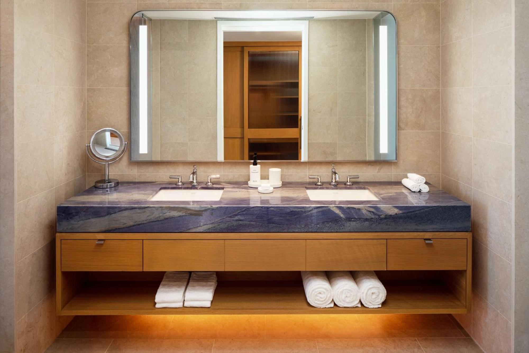 Suite,1593074822:JPEG