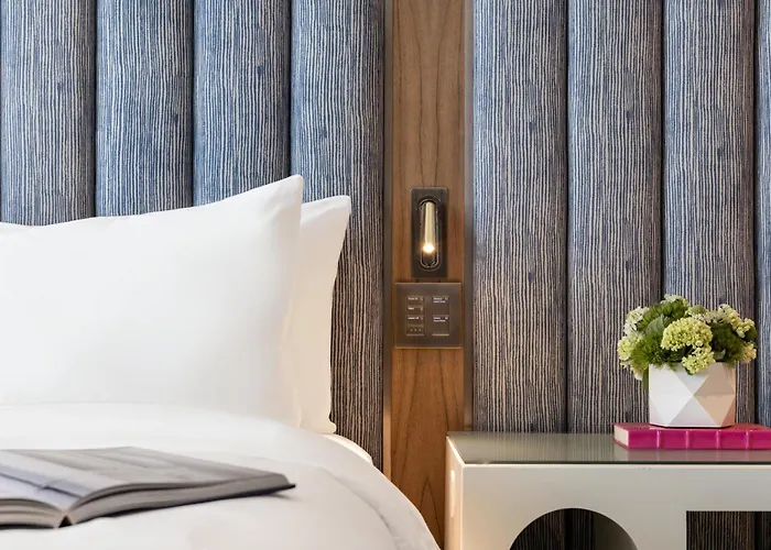 Spa Hotels OrlandoLake Nona Wave